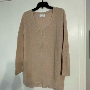 Old Navy cream sweater